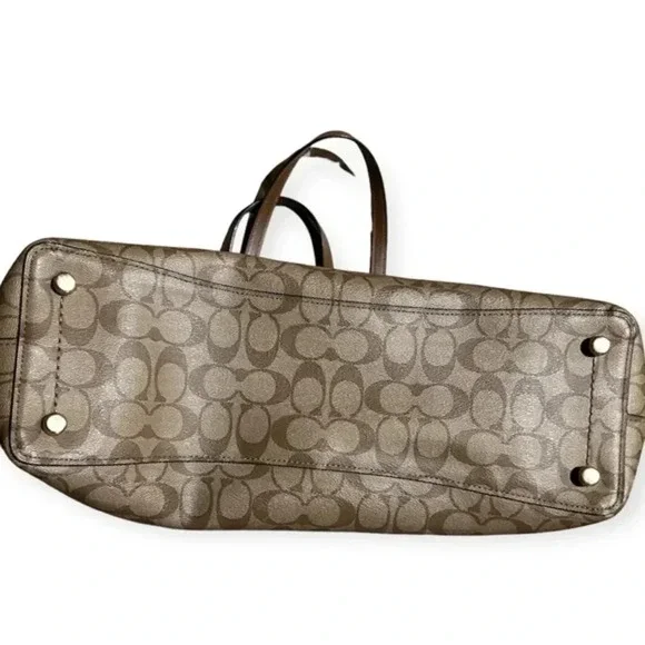COACH Large Avenue Carryall In Signature Canvas - Picture 4 of 8